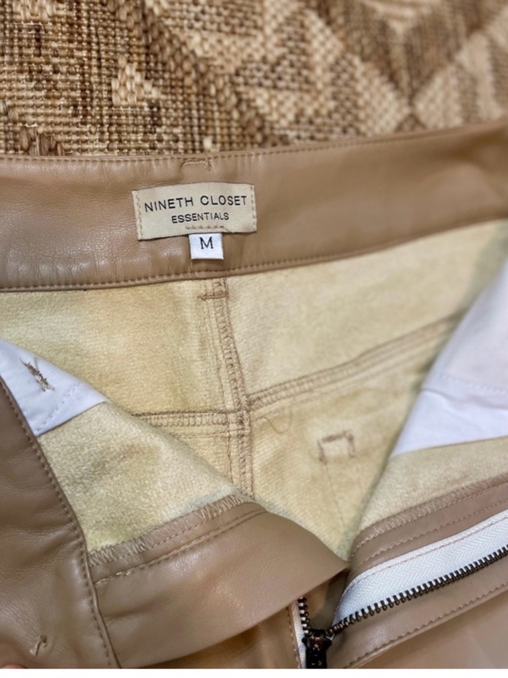 Nineth Closet Essentials Women's Skinny Pants in Tan